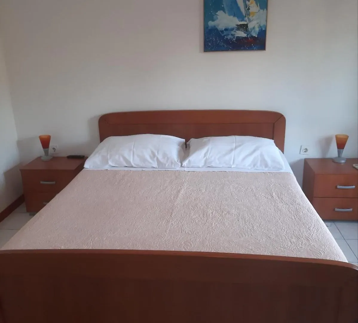 Apartmani Kadmen Ika