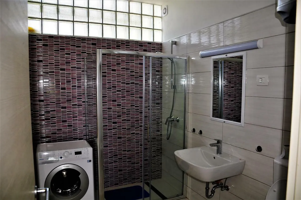 Apartmani Kadmen Ika 0*,  Kroatien